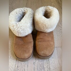 Uggs - fur ankles
